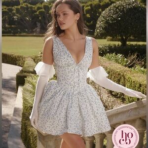 FABRIZIA
White Bluebell Print Corset Mini Dress - never worn